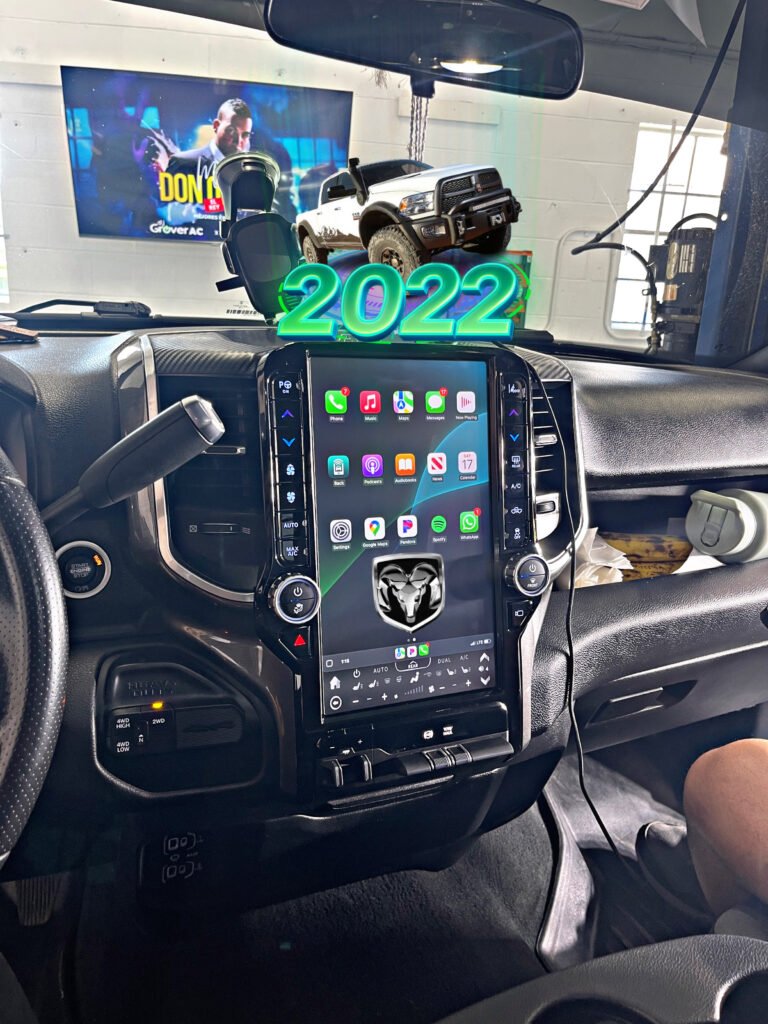 Pantalla de 13.6” Dodge Ram 2019-2023 — foto 4